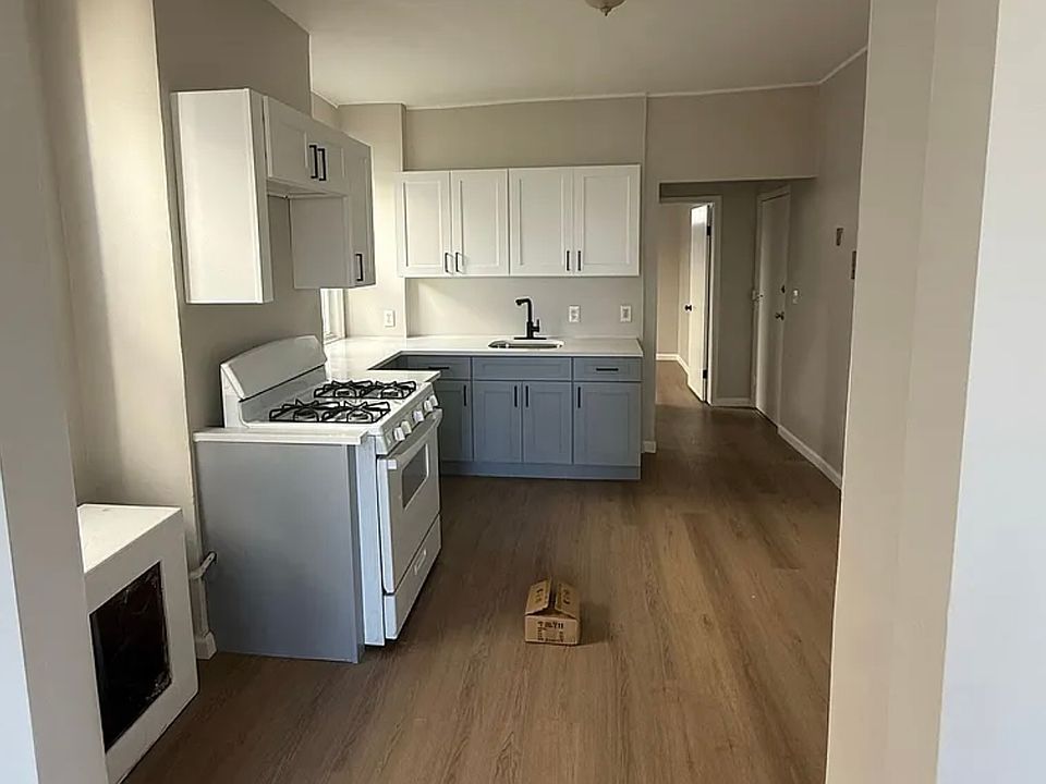 2nd image of 99 Grace St #1L