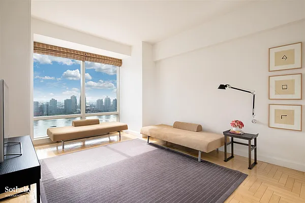 Rented by Sotheby's International Realty | media 10