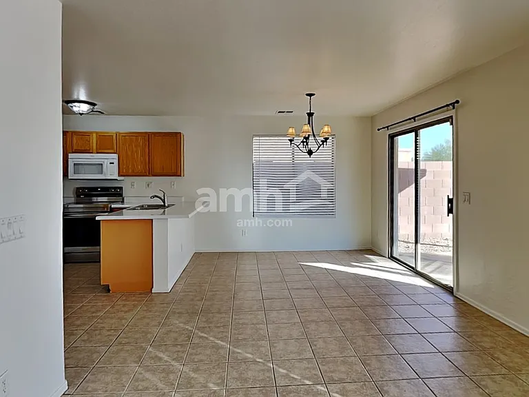 11019 E Arbor Ave — Photo 4