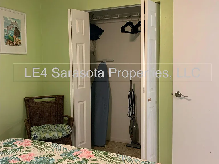 536 Lafayette Ct — Photo 6
