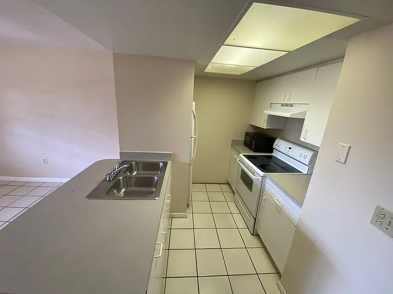 500 Rockpit Rd #9 — Photo 3