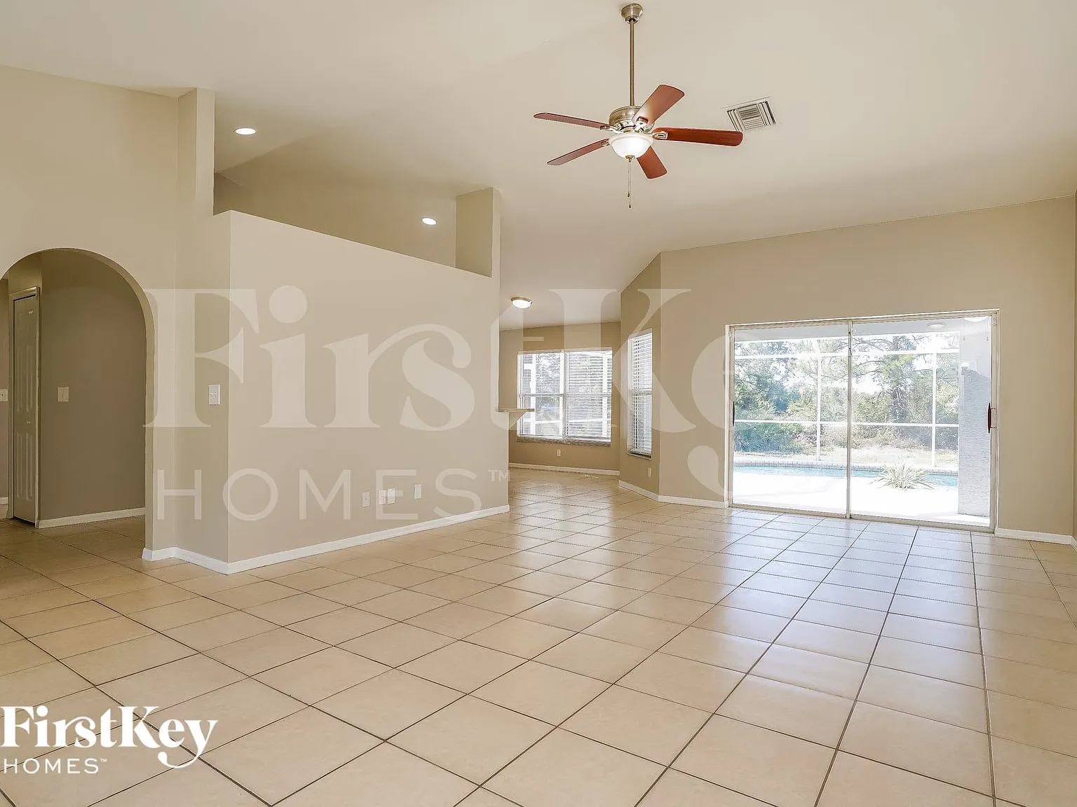 3 bed, 2.0 bath, 1576 sqft, $1,875 — Photo 2
