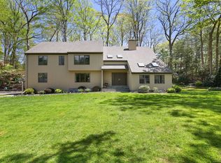 10 E Ridge Rd, Stamford, CT 06903