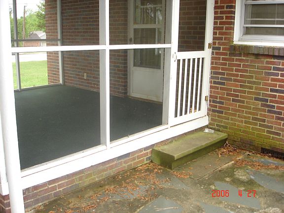 Screen in Porch 2