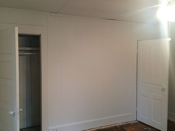 5th image of 1305 Iredell Ave