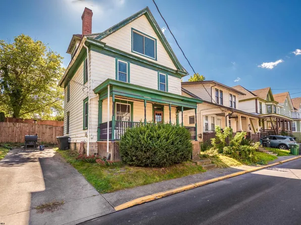 436 Clark St, Morgantown, WV 26501