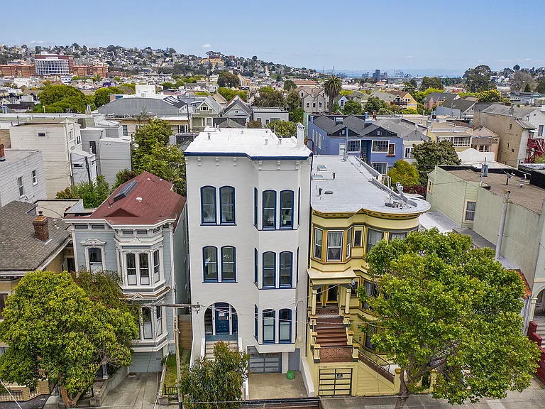 1329 S Van Ness Ave — Photo 33
