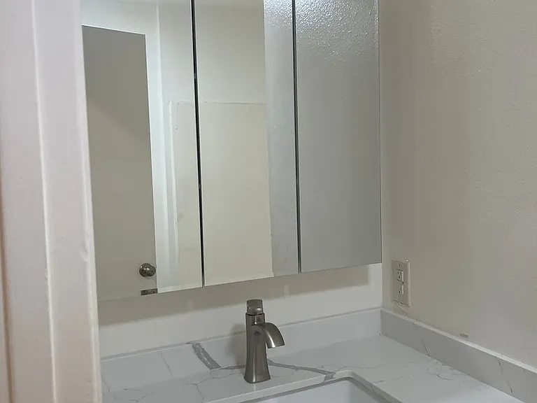 4467 McClintock St — Photo 16