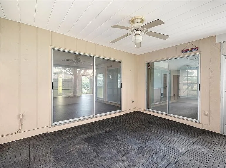 515 Rousseau Dr — Photo 32