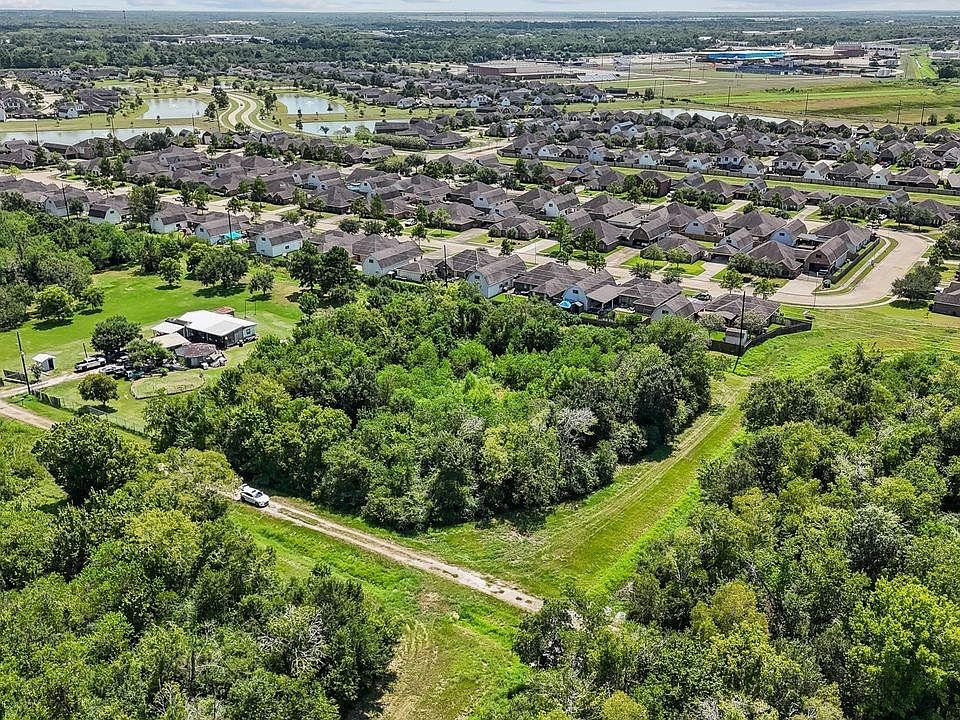 1st image of 709 Pollard Dr