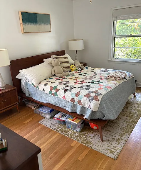2nd Bedroom-2 closets