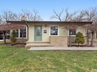 322 Chipili Dr, Northbrook, IL 60062