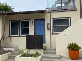 1425 Ocean Ave APT C, Seal Beach, CA 90740