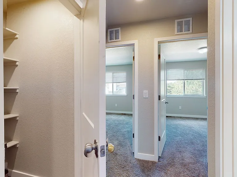 Carr East Townhomes — Photo 4