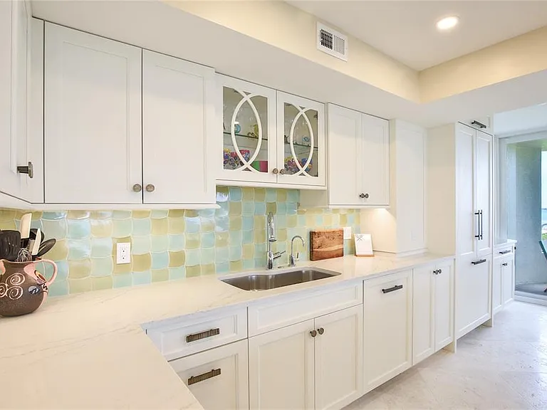 775 Longboat Club Rd #904 — Photo 11