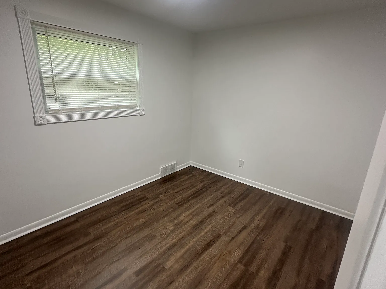 726 Rodney Street — Photo 3