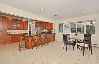 4th image of 66 Evergreen Dr