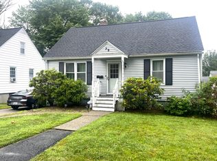 39 Ernest Ave, Worcester, MA 01604