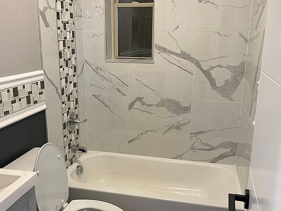5th image of 587 Central Ave #304