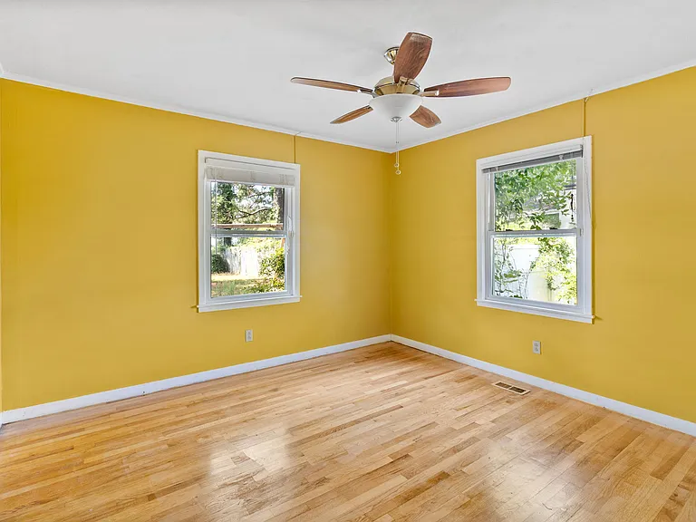 2815 Skycrest Dr — Photo 11