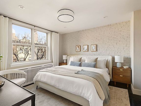 5th image of 166 W 76th St #5DE