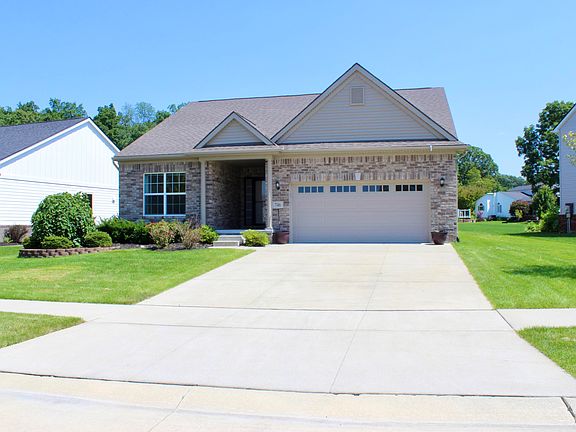 3rd image of 746 Kestrel Ct