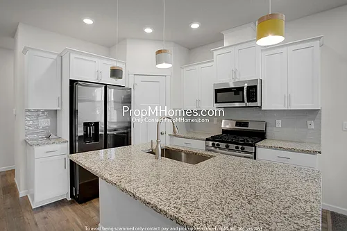 10709 SW 72nd Ave Photo 1