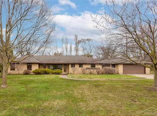 2460 Hemmeter Rd, Saginaw, MI 48603