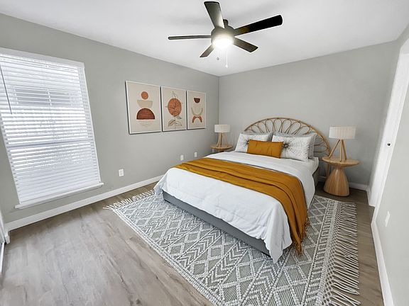 4th image of 3707 1/2 Menchaca Rd #170