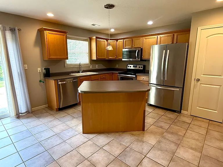 3601 Chapel Hill Rd — Photo 7
