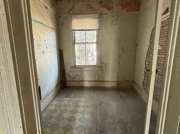 625 W 36th St, Savannah, GA 31415