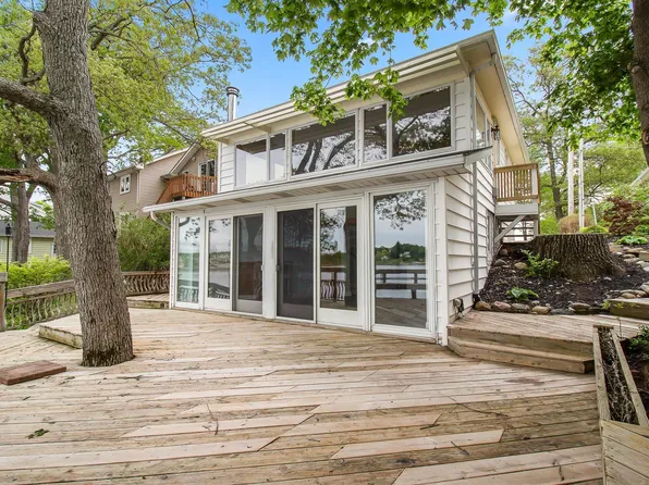 1120 Ln 210 Hamilton Lk, Hamilton, IN 46742