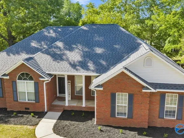 329 Antler Point Dr, New Market, AL 35761