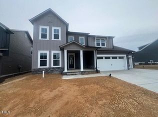 96 Retreat Dr, Fuquay Varina, NC 27526