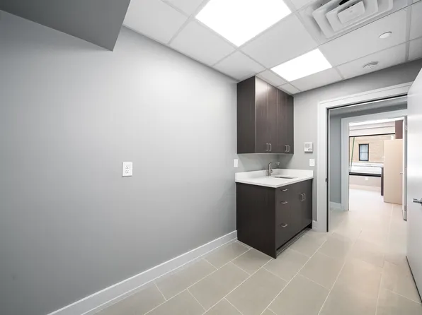 845 Newark Avenue image 27 of 38