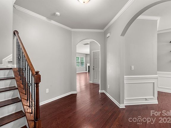 3rd image of 15017 Springwood Estate Dr