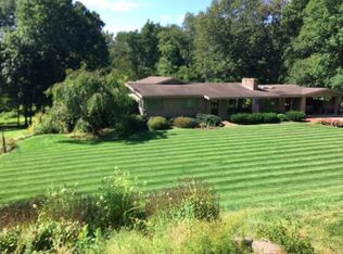 8956 E Fulton St, Ada, MI 49301