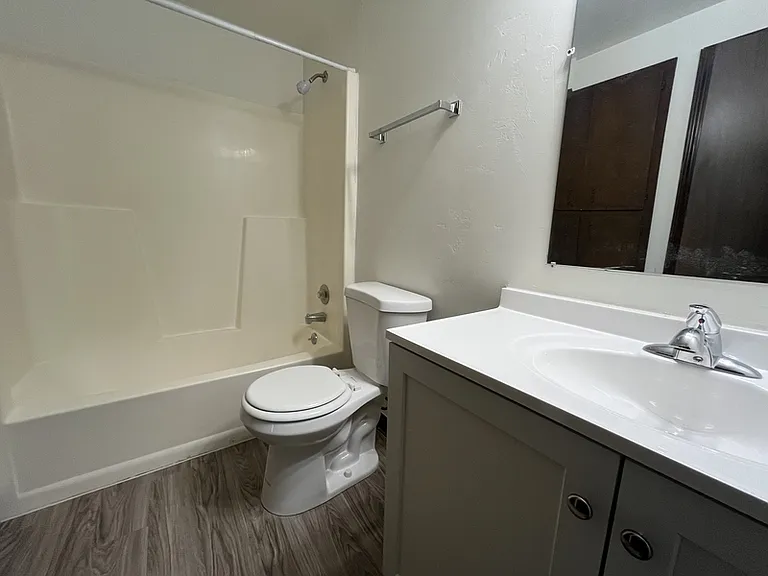 545 Spinnaker Ln #C — Photo 10
