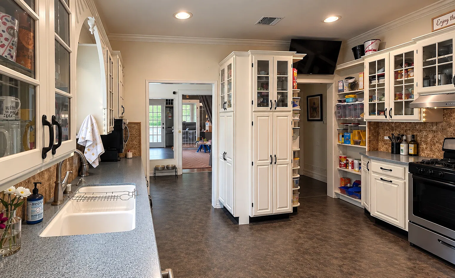 2 bed, 1527 sqft, $2,149 — Photo 2