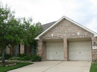 3411 Beacon Hill Dr, Pearland, TX 77584