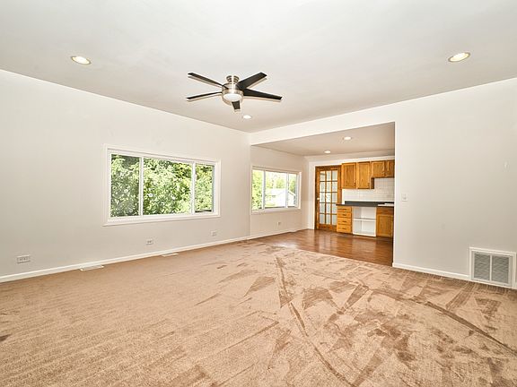 5th image of 26578 W Spruce St