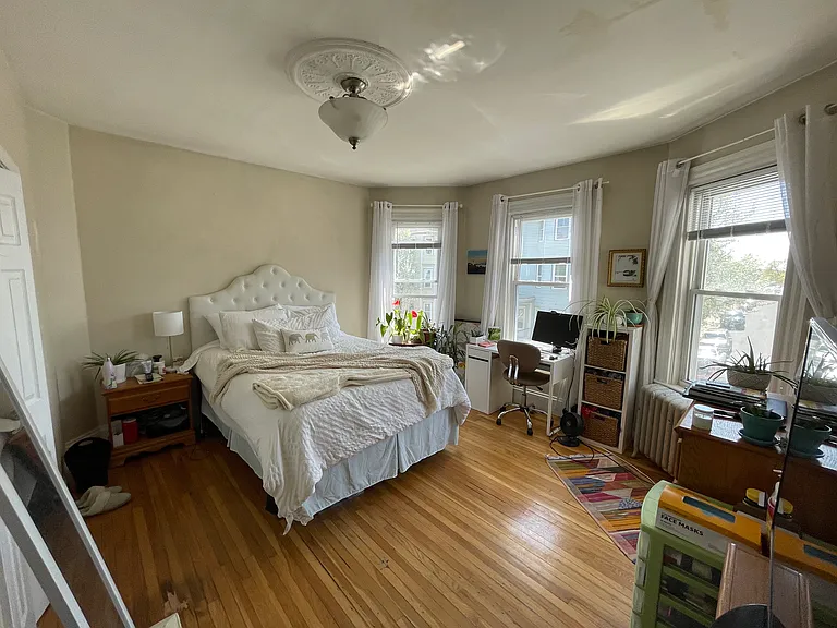 66 Romsey St #3 — Photo 5
