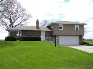 516 McDamyn Cir, Winnebago, IL 61088