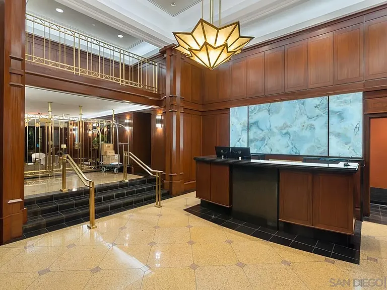 500 W Harbor Dr W #616 — Photo 33