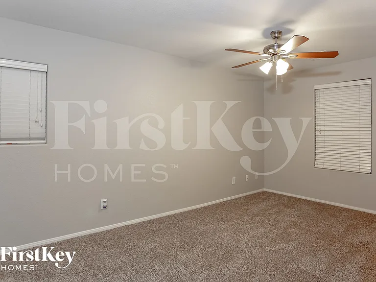 8309 Cavaricci Ave — Photo 10