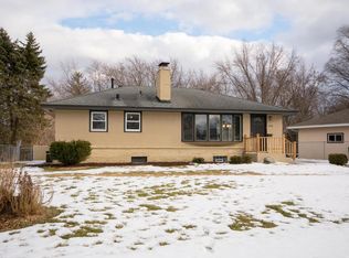 5918 Admiral Ln, Brooklyn Center, MN 55429