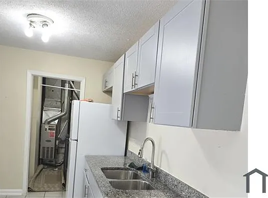 1751 Queensbury Cir — Photo 6