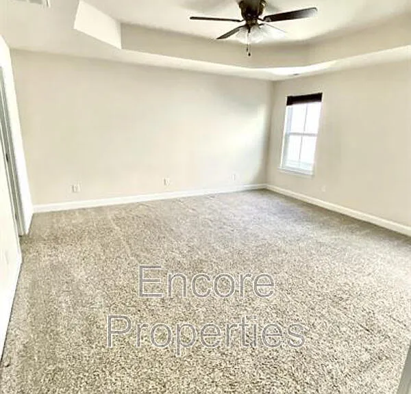 2057 Aventon Ln — Photo 5