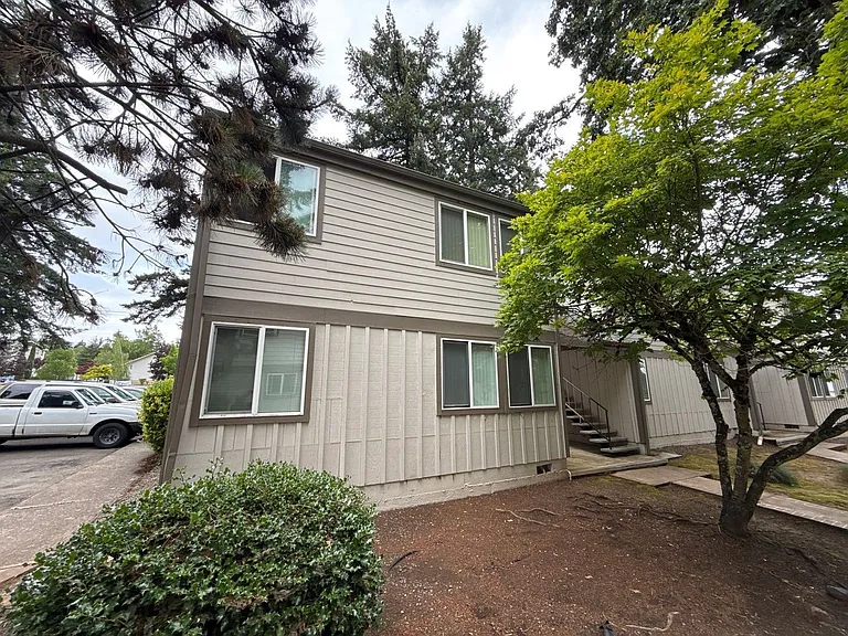 The Firs Apartments — Photo 17
