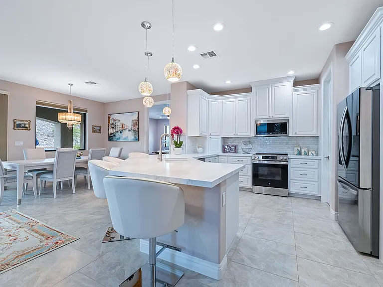 2836 Steamboat Dr — Photo 7
